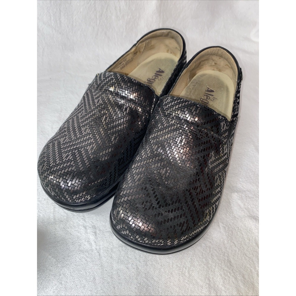 Alegria Keli Shoes Women's 38‎ US Pewter Dazzler Pattern Slip On Nurse Size 9